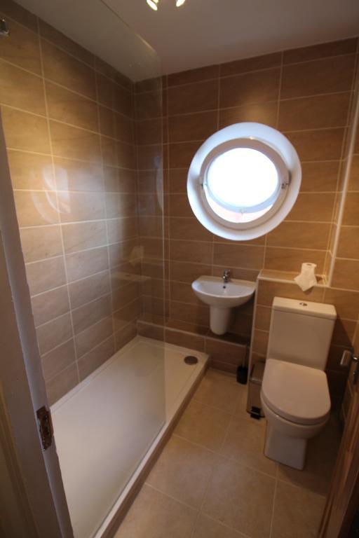 Salisbury Renovated Apartment ベルファスト エクステリア 写真